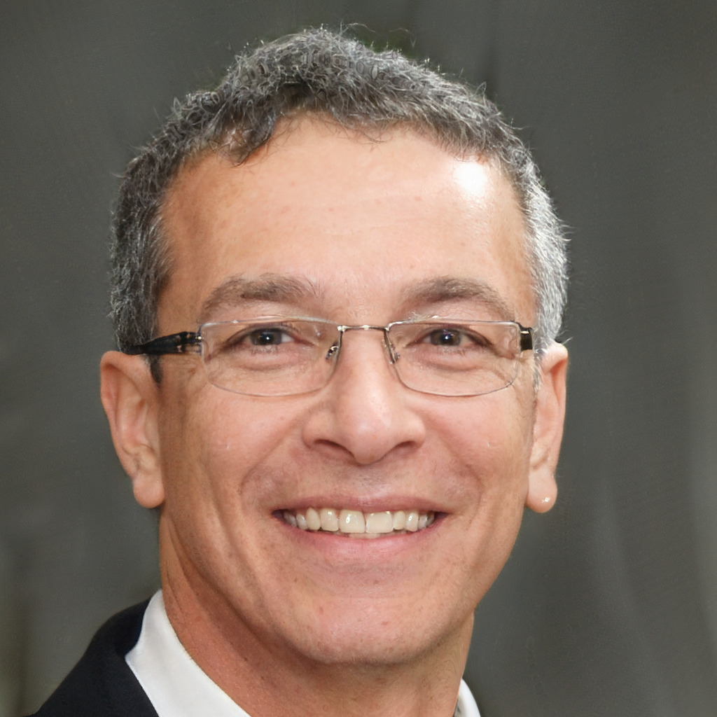 Lee M.